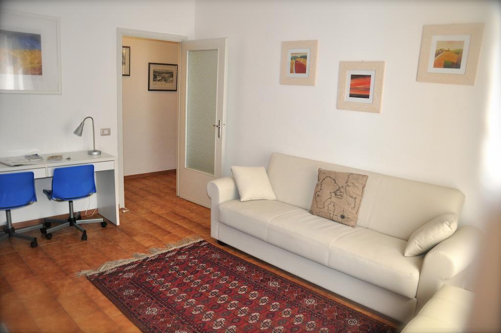 Apartment Parmense Rum bild
